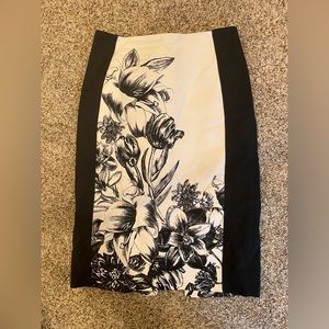 White House Black Market Pencil Skirt Size 2